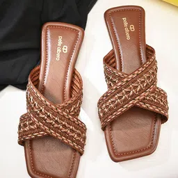 pelle albero Cross Strap Textured Leather Open Toe Flats-8