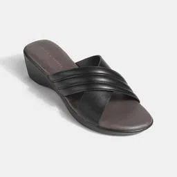 LEMON & PEPPER Textured Wedge Sandals-image-86