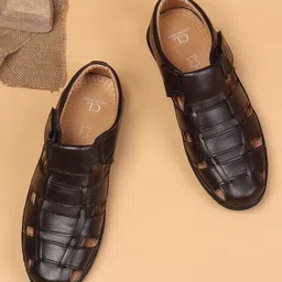 Carlton London Men Brown Fisherman Sandals-image-99