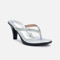 VALIOSAA Silver-Toned Ethnic Block Sandals-15
