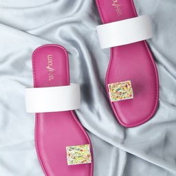 Luxyfeel Embellished One Toe Flats-picture-16