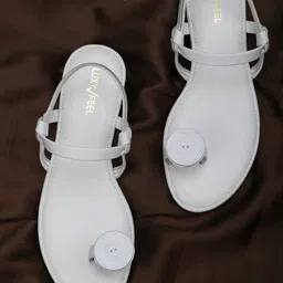 Luxyfeel Strappy One Toe Flats-10