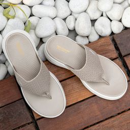 Red Tape Women Open Toe Flats-17