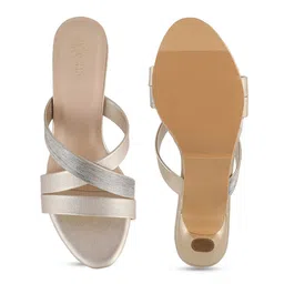 Tresmode LEON Textured Open Toe Block Heels image 5