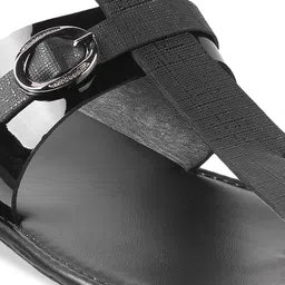 Mochi Men Open One Toe Comfort Sandals With Buckle Detail image 4