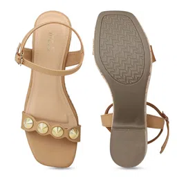 Inc 5 Women Open Toe Ankle Loop Platform Sandals With Buckles image 5