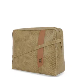 Baggit Textured Structured Sling Bag image 3
