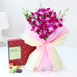Orchids Bouquet With Assorted Chocolates-6