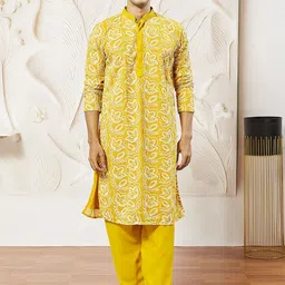 VASTRAMAY Floral Embroidered Thread Work Kurta with Pyjamas-picture-17