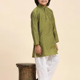 Pro-Ethic STYLE DEVELOPER Boys Ethnic Motif Printed Mandarin Collar Kurta with Pyjamas image 5