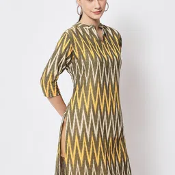 Vastraa Fusion Mandarin Collar Chevron Printed Pure Cotton Kurta-80