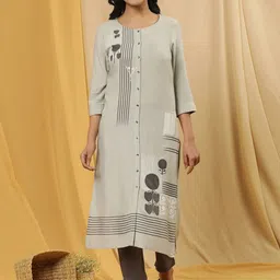 W Floral Printed Regular Kurta with Trouser-image-7