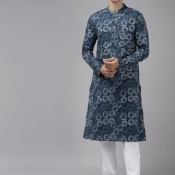 See Designs Men Floral Printed Pure Cotton Kurta With Pyjamas-picture-49