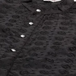 Jompers Men Black Chikankari Embroidered Pure Cotton Kurta with Churidar image 3