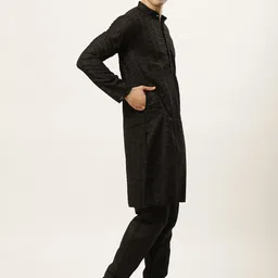 Jompers Men Black Chikankari Embroidered Pure Cotton Kurta with Churidar image 5