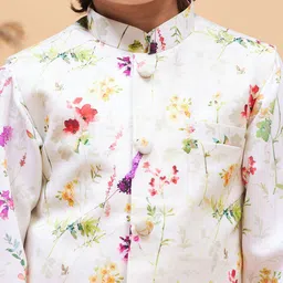 VASTRAMAY Boys Printed Mandarin Collar Gotta Patti Kurta With Pyjamas & Nehru Jacket image 3