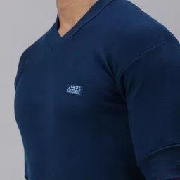 Lux Cottswool V-Necl Thermal Set image 4