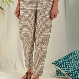 House of Dhaaga Women Grey & Beige Ethnic Motifs Printed Pure Cotton Lounge Pants-image-64