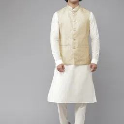 See Designs Men Yellow Ethnic Motifs Pure Silk Kurta with Pyjamas-picture-24