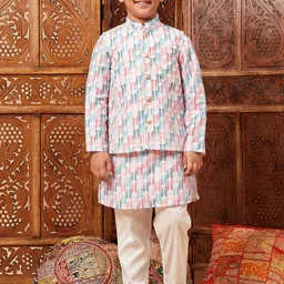 Stylo Bug Boys Ethnic Motifs Embroidered Kurta With Trousers & Nehru Jacket-21