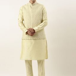 TheEthnic.Co Embroidery Men Mandarin Collar Long Sleeves Thread Work Kurta with Pyjamas-33