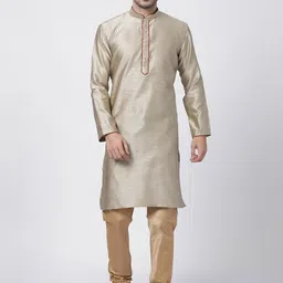 VASTRAMAY Men Beige Layered Kurta with Pyjamas-image-33