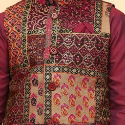 KISAH Boys Mandarin Collar Regular Kurta with Pyjamas & Nehru Jacket image 5