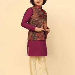 KISAH Boys Mandarin Collar Regular Kurta with Pyjamas & Nehru Jacket image 2