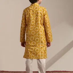 Manyavar Boys Geometric Printed Regular Kurta With Pyjamas image 3