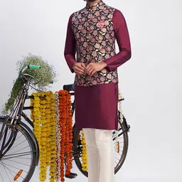 KISAH Mandarin Collar Regular Kurta With Pyjamas & Nehru Jacket image 4