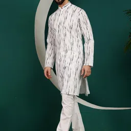 Armaan Ethnic Ombre Printed Regular Pure Cotton Kurta with Pyjamas image 5