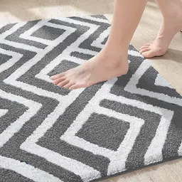 ROSEATE Grey & White Zig Zag Microfiber 2000 GSM Anti-Skid Bath Rug-1