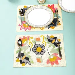 YWULY 2-Pcs Cream Colored & Red Beaded Rectangular Table Placemats image 5