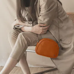 DailyObjects Structured Sling Bag & Zip Wallet image 5