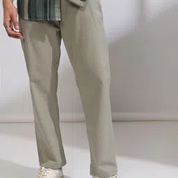highlander Men Relaxed Green Cotton Blend Trousers-picture-16