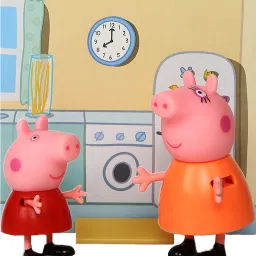 peppa pig Peppa & Mummy Pig Twin Figure Fun Pack with Figures and a Scene Card, Aged 3+ image 5
