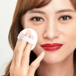 yuency 5 IN 1 Matte Lightweight Foundation + Setting Powder Compact Foundation image 3