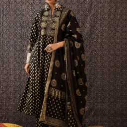 Women Pure Cotton Kurta Pant Dupatta Set-image-20