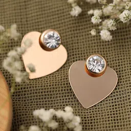 SOHI Gold-Plated Heart Shaped Studs Earrings image 3