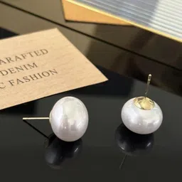 VAGHBHATT Artificial Beads Stud Earrings image 3