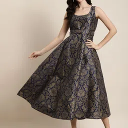 Shae by SASSAFRAS Navy Blue & Gold-Toned Floral Self -Belt Jacquard Maxi Dress-image-80
