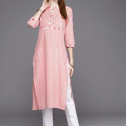 Varanga Women Chevron Printed Pastels Kurta-picture-47