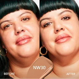 M.A.C Studio Fix Fluid SPF 15 24Hr + Oil Control Matte Foundation 30ml - Shade NW30 image 2