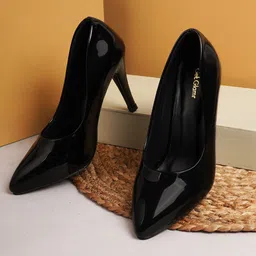 Get Glamr Black Pumps-46