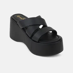 EVERLY Textured Open Toe Wedges image 3