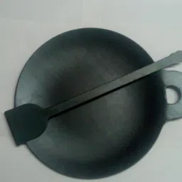 IRON DOSA TAWA / DOSA KALLU 2KG WITH DOSA TURNER Tawa 26 cm diameter-image-22