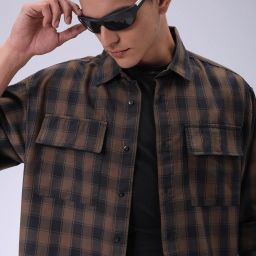 Men Oversized Fit Checkered Cut Away Collar Casual Shirt-image-38