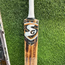 SG Kashmir Willow Cricket Bat For 15+ Yrs-image-31
