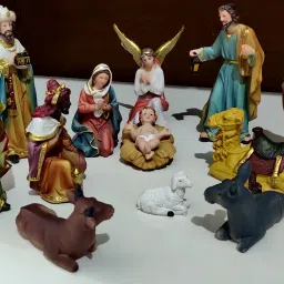Imported Christmas nativity set small size Separate Pieces 12.5 cm Pack of 12-image-41