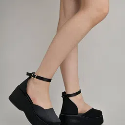 Shoetopia Girls Square Toe Flatform Heels-11